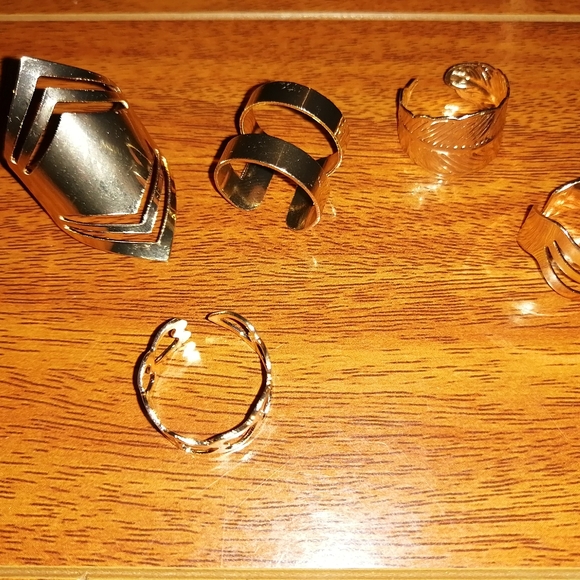 Set of 5 golden rings - Picture 3 of 7